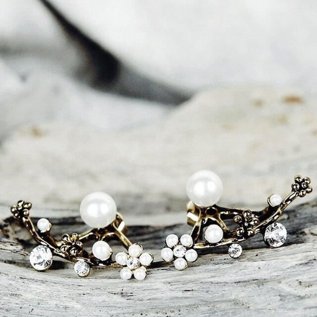 COR-DATE　花が咲くスワロフスキー3wayピアス