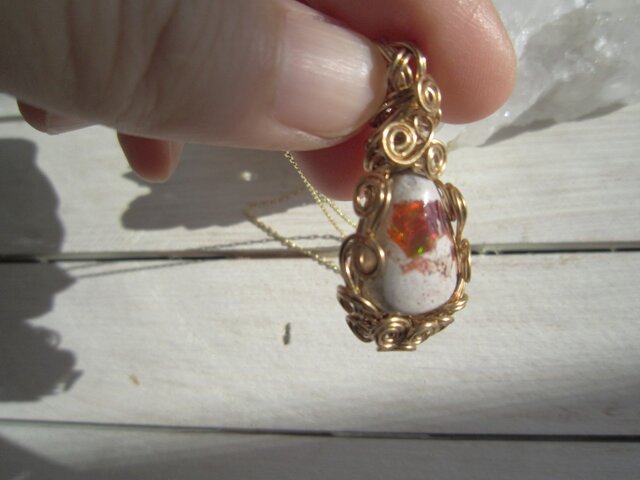 カンテラオパールのネックレス | iichi 日々の暮らしを心地よくする