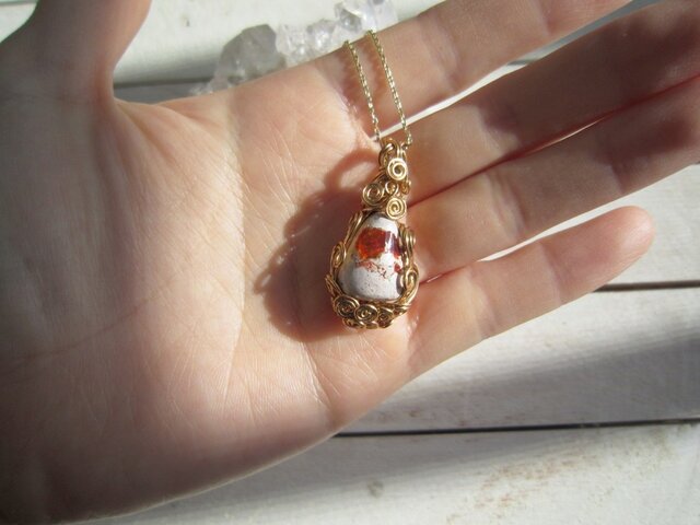 カンテラオパールのネックレス | iichi 日々の暮らしを心地よくする