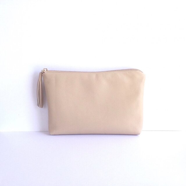 タッセル付き本革ポーチ beige