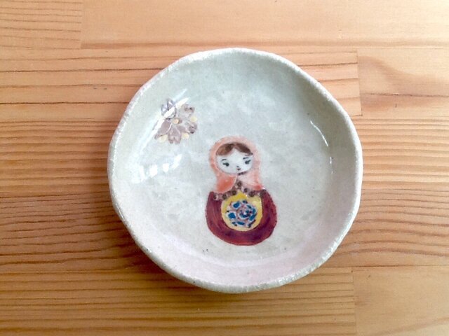 マトリョーシカ 小皿 赤色の画像1枚目
