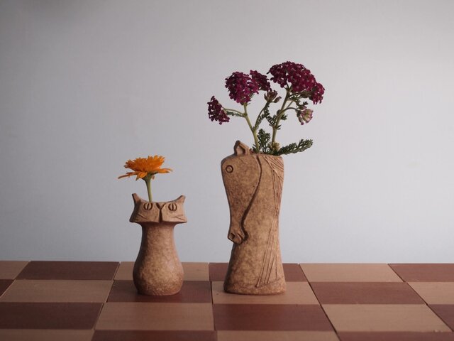 SAVANNA Chess vase サバンナ チェスベース "ナイトとポーン” イエローオーカーの画像1枚目