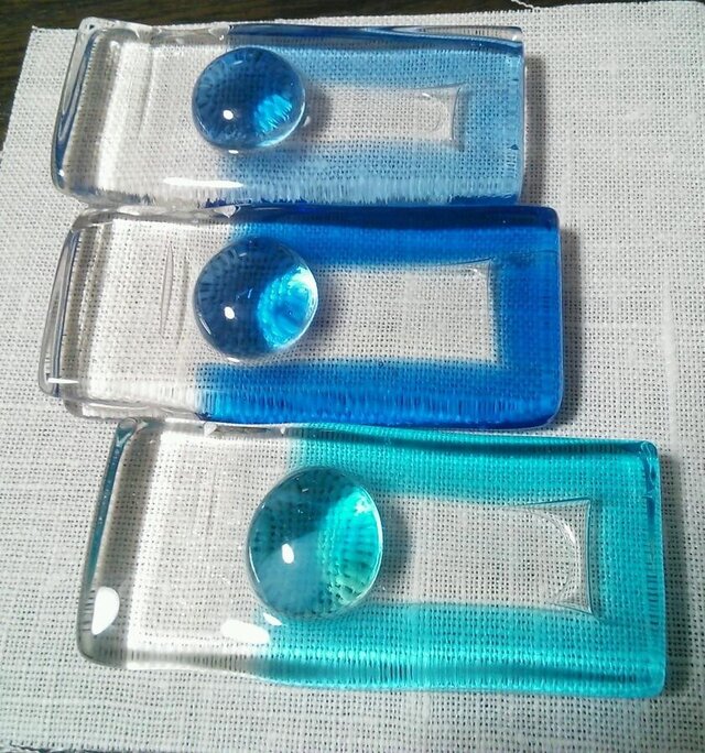 スプーンも置けるお箸置き（クリアブルー系）