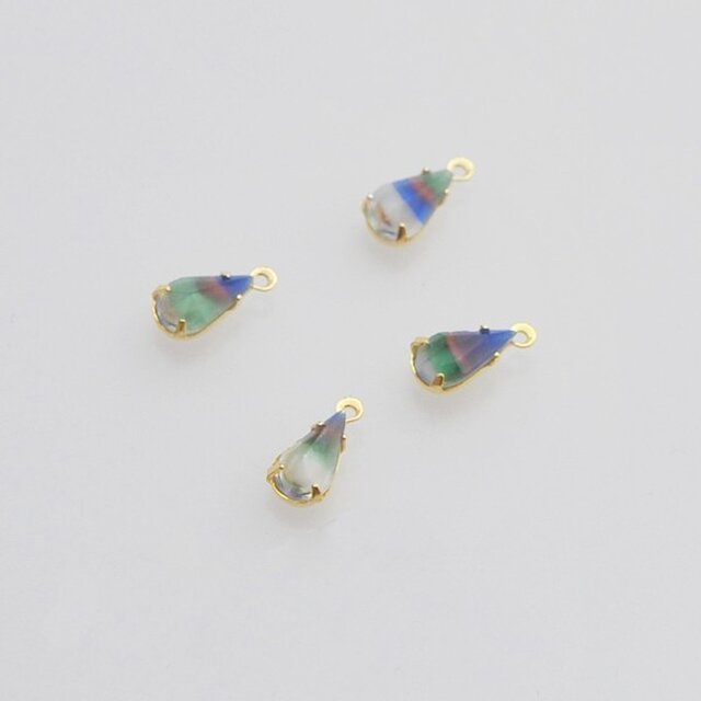 Iris(アイリス) ペアシェイプ 10×6mm 台座付きの画像1枚目