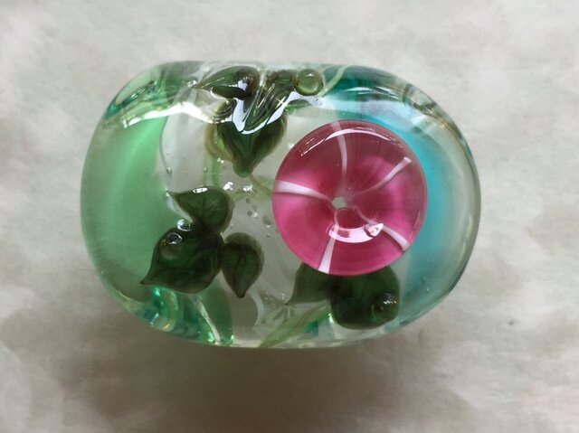 ピンクの朝顔 とんぼ玉 帯留 4分紐用 クリア*の画像1枚目