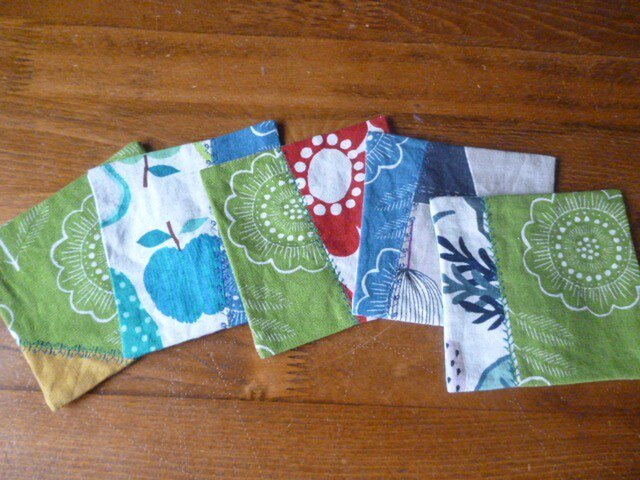 8北欧調綿麻のミシン刺繍パッチコースターセットの画像1枚目