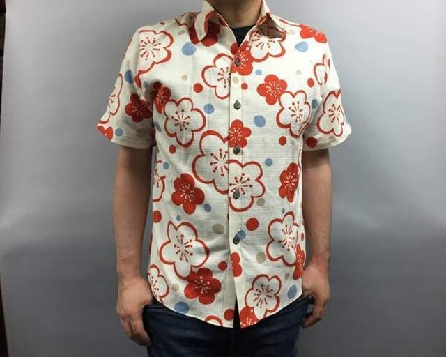 半袖和柄シャツ(梅模様)の画像1枚目
