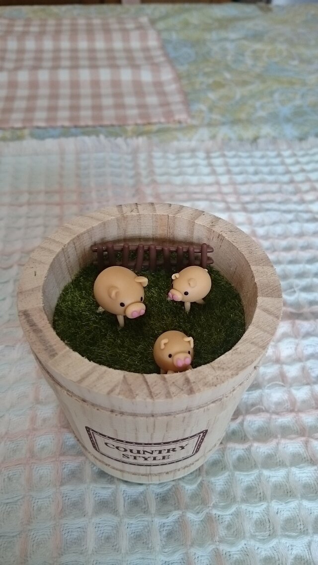 ぶたさんの親子の画像1枚目