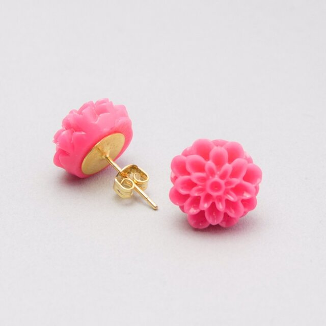 お花のピアスの画像1枚目