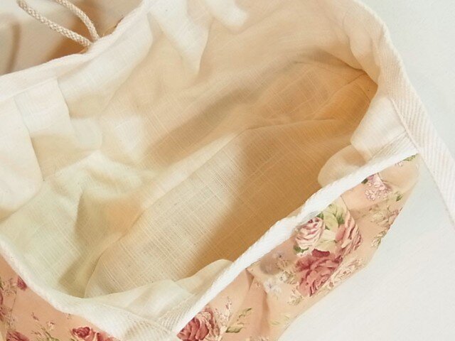 小さめグラニーバッグ「小バラの園」 | iichi 日々の暮らしを心地よく