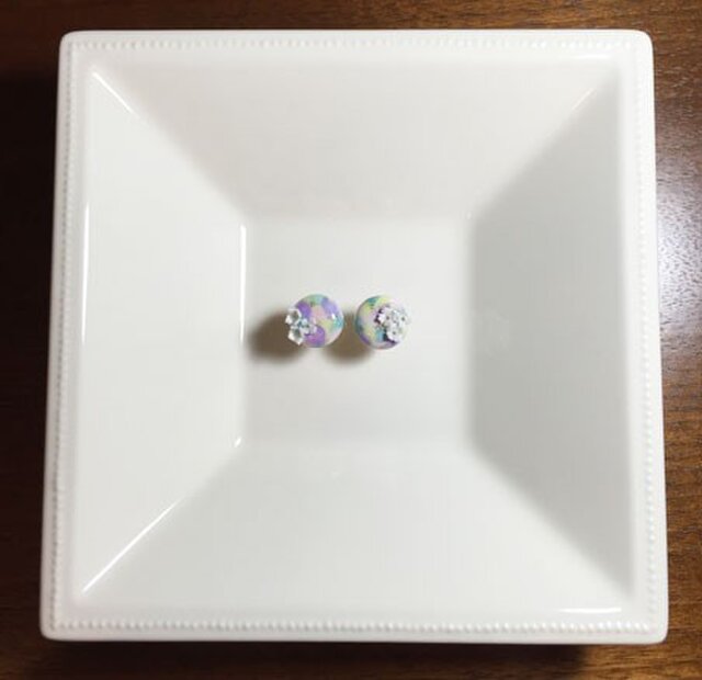 紫陽花ピアスの画像1枚目