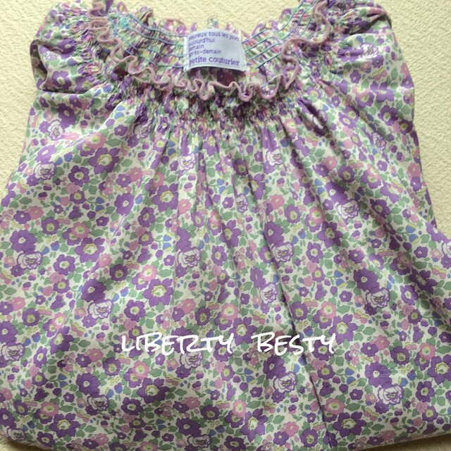 リバティBestyシャーリング・ブラウス(大人)の画像1枚目