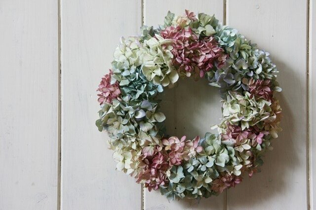 紫陽花のシンプルリースの画像1枚目
