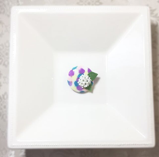 紫陽花ブローチ(帯留めとしても使えます)の画像1枚目