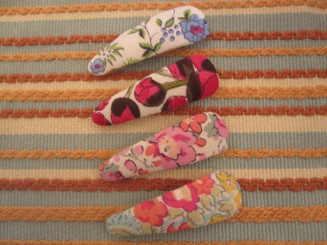 ミニサイズ* LIBERTY くるみぱっちんの画像1枚目