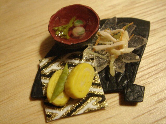 ☆焼き鮭定食御膳・ベージュ和柄 | iichi 日々の暮らしを