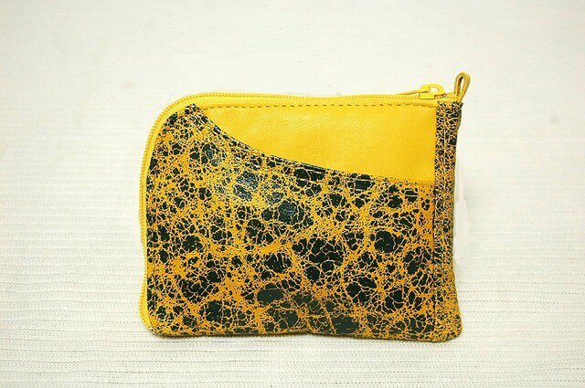 ハーフラウンド型 半財布(クラック黄×緑)の画像1枚目