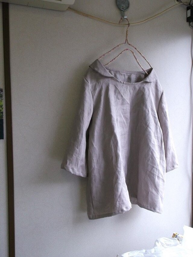 リネン丸襟プルオーバー