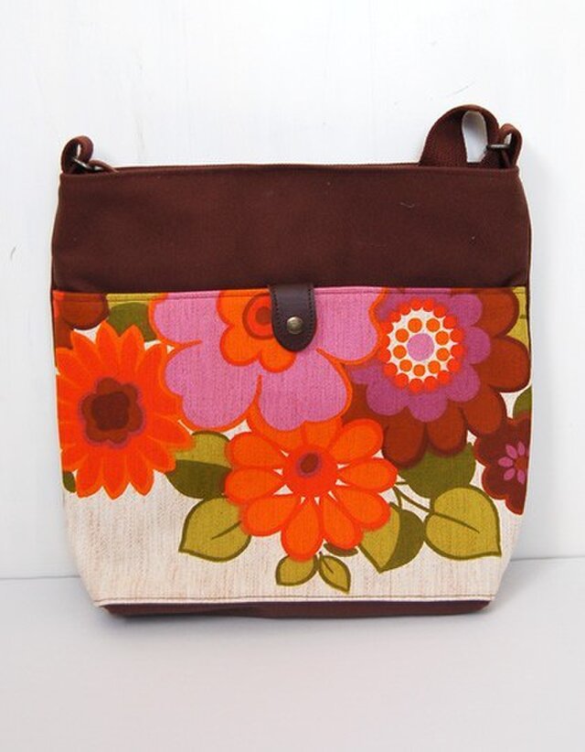 ヴィンテージファブリック x 帆布 レトロな斜め掛けショルダーバッグ(Girly Flower)の画像1枚目