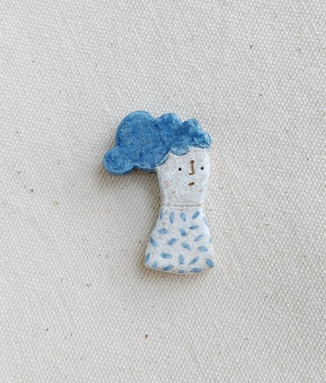 ヒトブローチ(もくもく)の画像1枚目