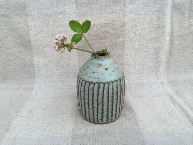 小さな花器(細しのぎ)の画像1枚目