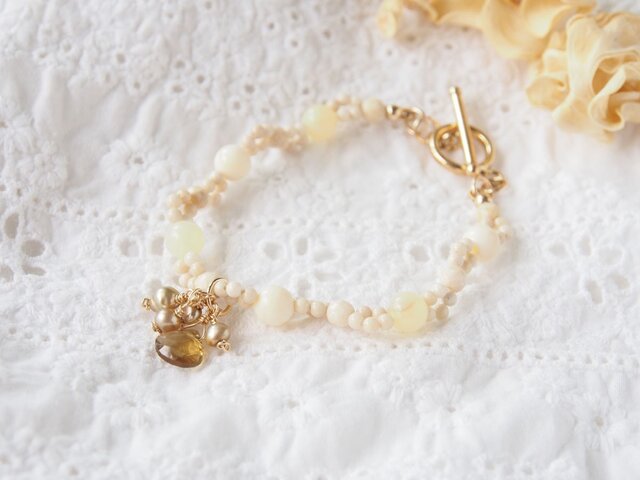 【Sale】Florete Beige Braceletの画像1枚目