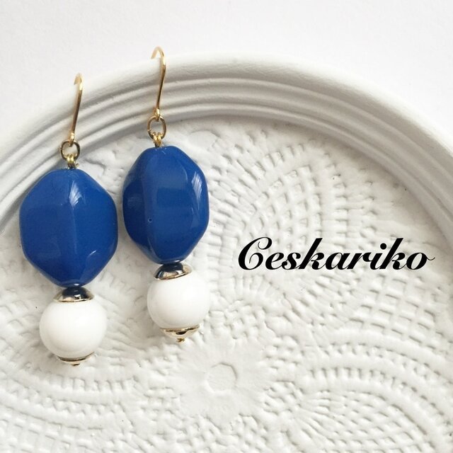 BLUE×WHITE pierceの画像1枚目