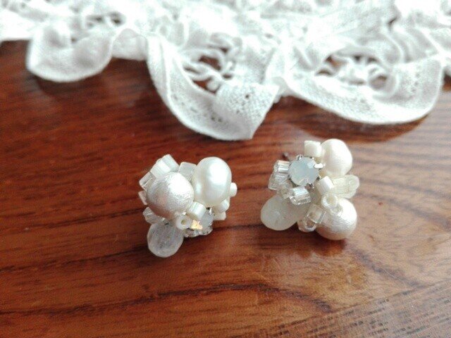 kron ピアス 淡水パールとビジューのピアスの画像1枚目