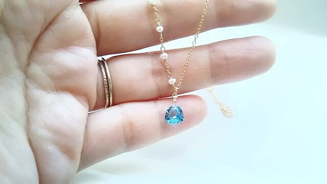 桃色の雲様専用◇希少✧スイスブルートパーズ フープピアス