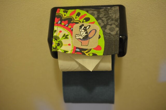 BUHIトイレットペーパーホルダーカバー②の画像1枚目