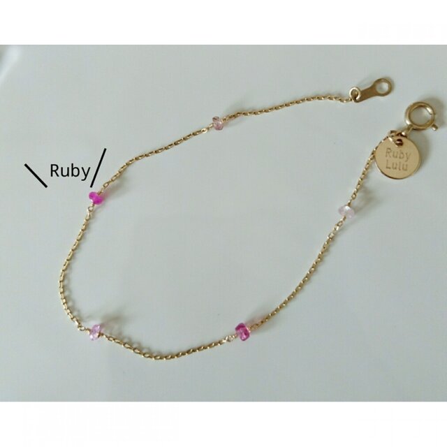 ピンクのブレスレット K10