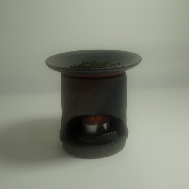茶葉を使った和のアロマポット 竹炭モチーフ茶香炉 Aの画像1枚目