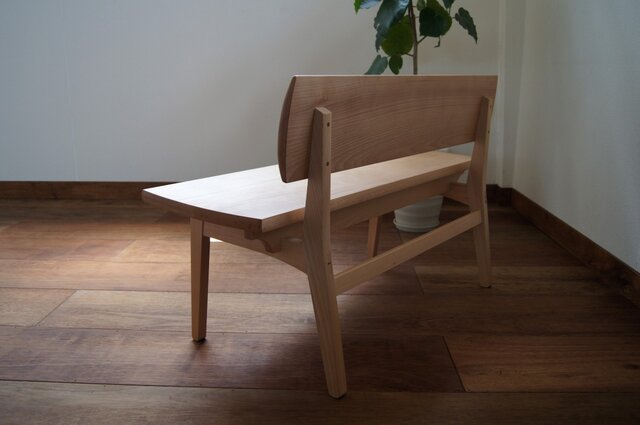 背もたれ付ベンチ | iichi 日々の暮らしを心地よくするハンドメイドや