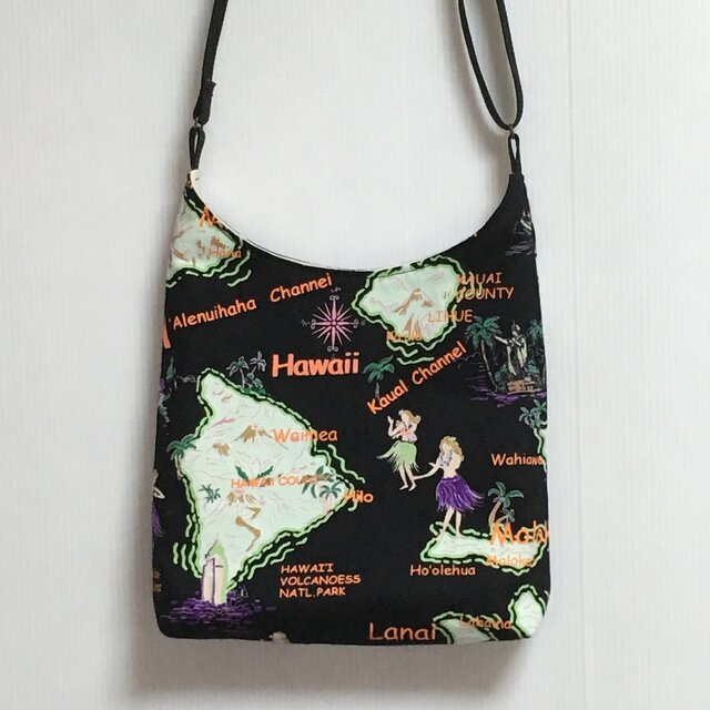 ハワイアンプリント  ショルダーバッグ