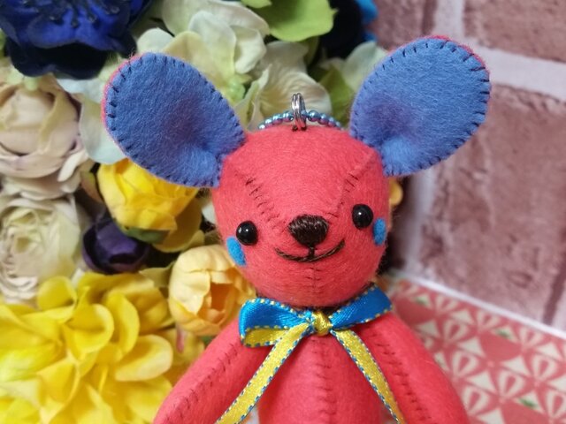 完成品販売♪フェルトのマスコット うさちゃんチャームの画像1枚目
