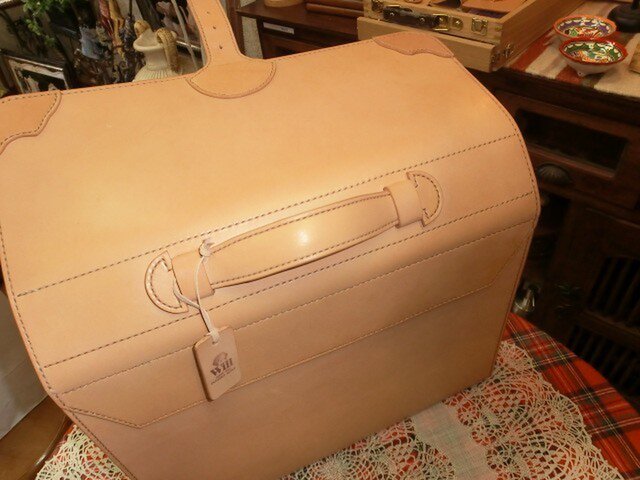 ヌメ革高級ビジネスバッグ Iichi ハンドメイド クラフト作品 手仕事品の通販 ヌメ革高級ビジネスバッグ Iichi ハンドメイド クラフト作品 手仕事品の通販