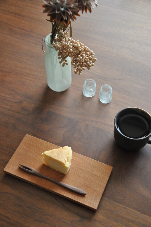 板皿 受注生産】木の板皿 | iichi 日々の暮らしを心地よくするハンドメイド