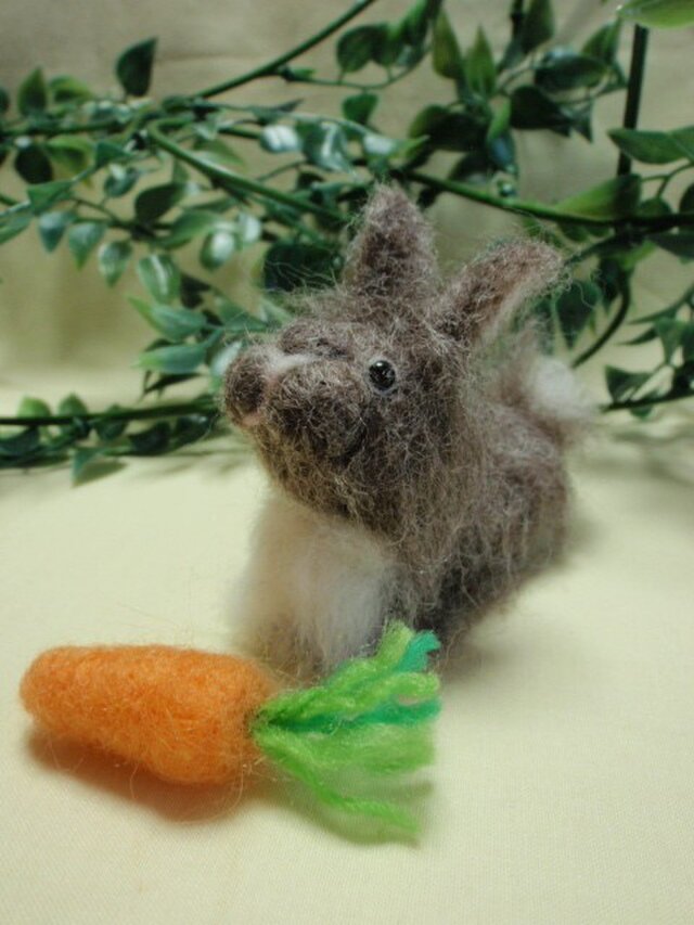 羊毛うさぎ ミニマスコット 香箱座り チェスナット Iichi ハンドメイド クラフト作品 手仕事品の通販