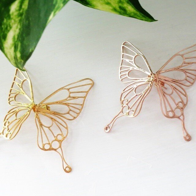 butterfly ピアス B-L1-P/ Gの画像1枚目