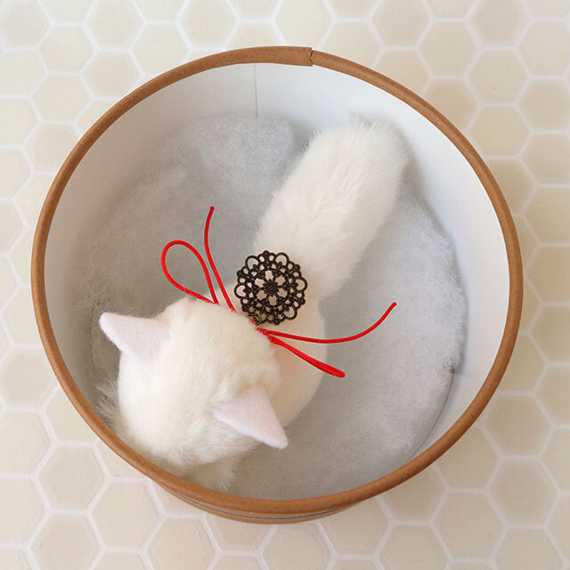 再販】ちいさなぬいぐるみ 白狐和風 | iichi 日々の暮らしを