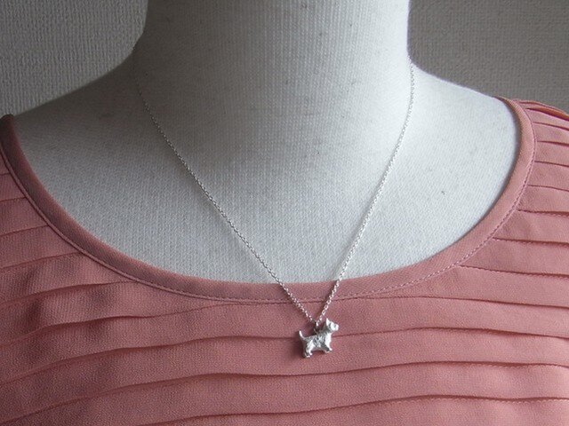 ウエスティのペンダント | iichi 日々の暮らしを心地よくする