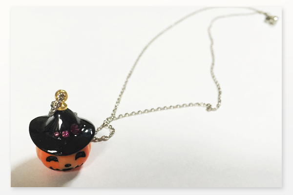 送料無料|ハロウィン首飾り | iichi 日々の暮らしを心地よくする