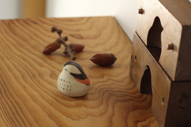 【暦鳥・秋】つぐみ 国産ヒノキの木箱入り※受注制作の画像1枚目