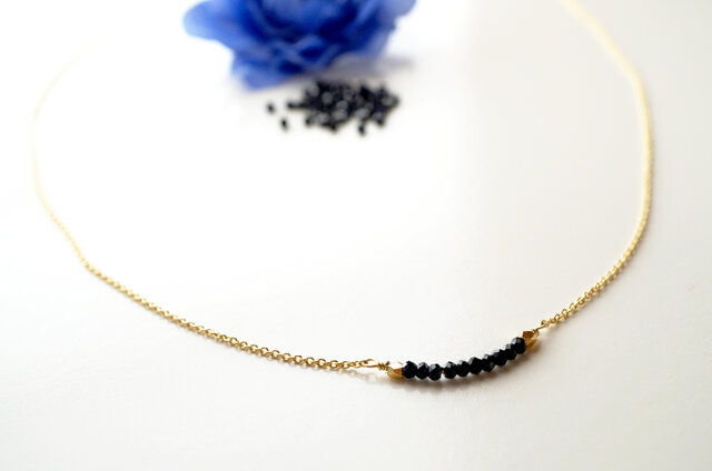 華奢なブラックスピネル Noir Spinel necklace N0004の画像1枚目