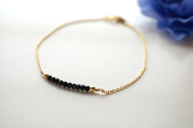 華奢なブラックスピネルブレスレット Noir Spinel bracelet B0015の画像1枚目