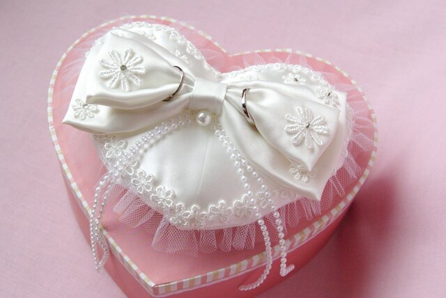 リングピロー1 Weddinngの画像1枚目