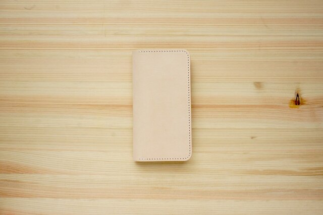 牛革 iPhone8/iPhone7カバー ヌメ革 レザーケース 手帳型 ナチュラルカラーの画像1枚目