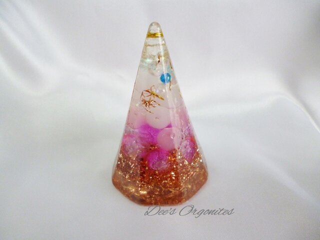 Dee's Orgonite やっぱり銅入りパープル&ピンクビーズの画像1枚目
