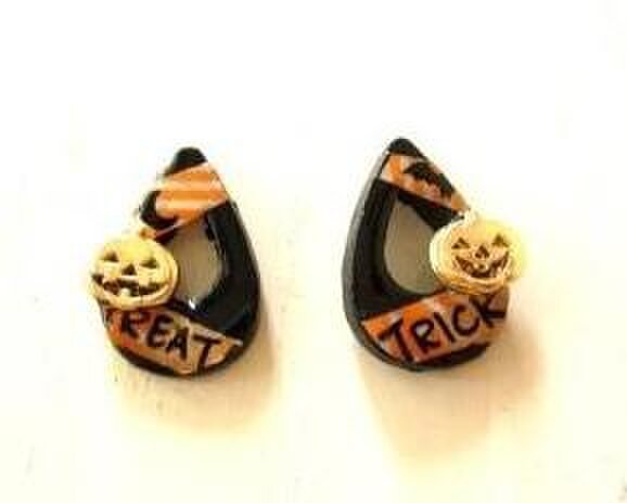 Trick or Treat ラッピングシズク ピアス /イヤリングの画像1枚目
