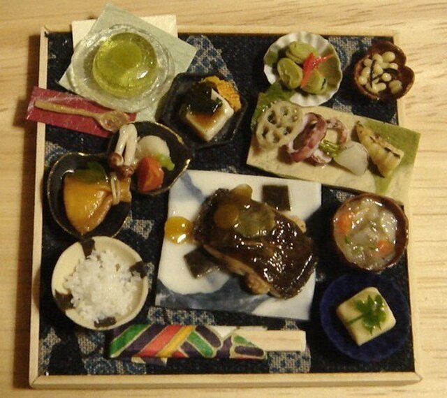 ★カレイ煮つけ定食・ちらし魚濃紺柄の画像1枚目